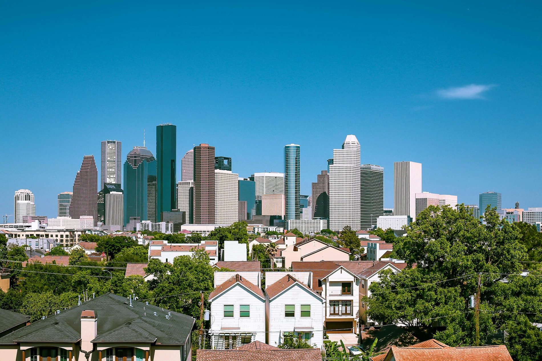 Houston skyline, host city for the AIA Houston Home Tour 2026